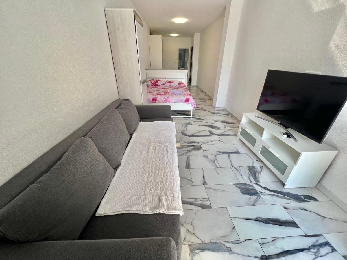 Apartmani Ana Dramalj Exterior photo
