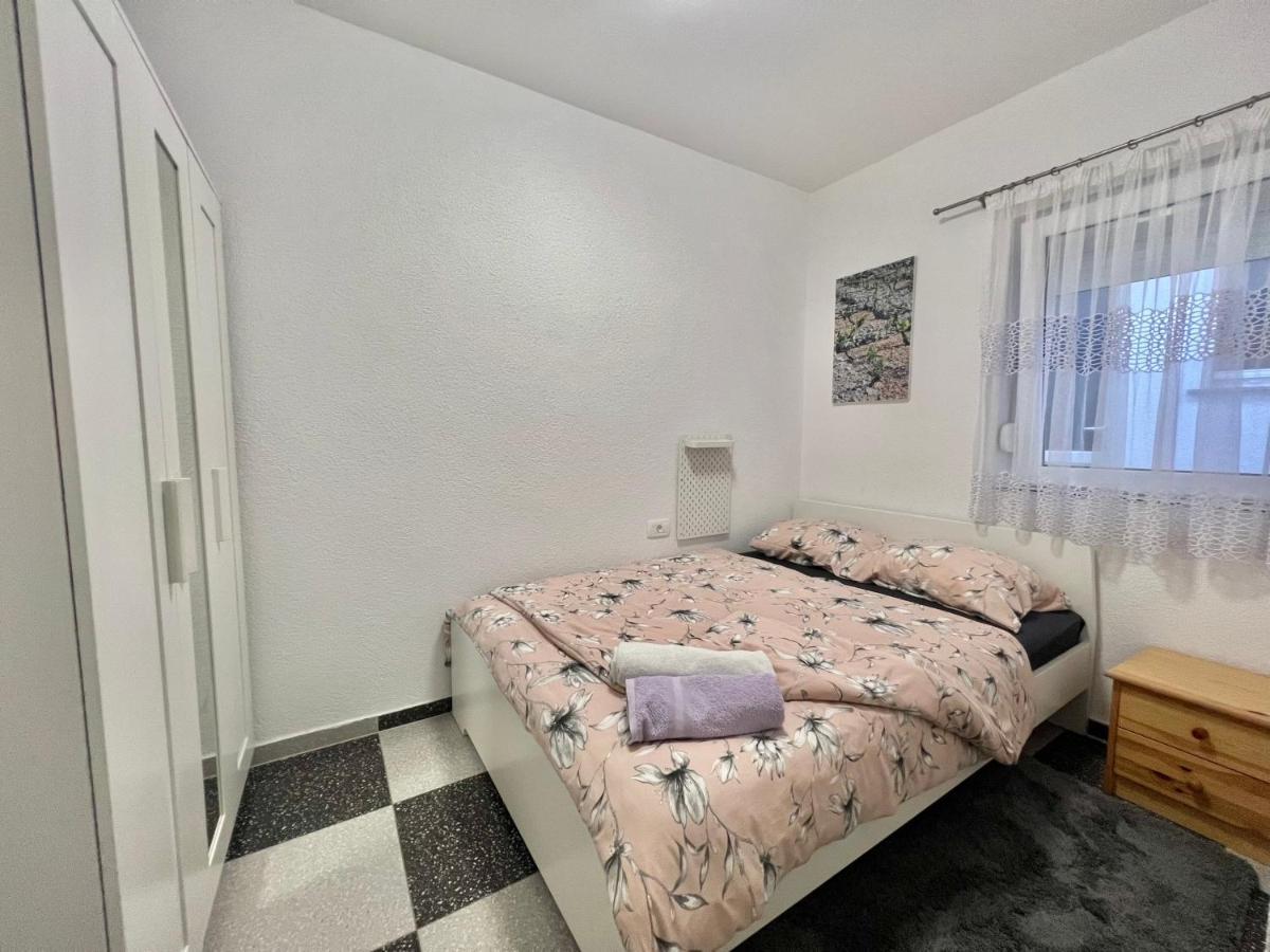 Apartmani Ana Dramalj Exterior photo
