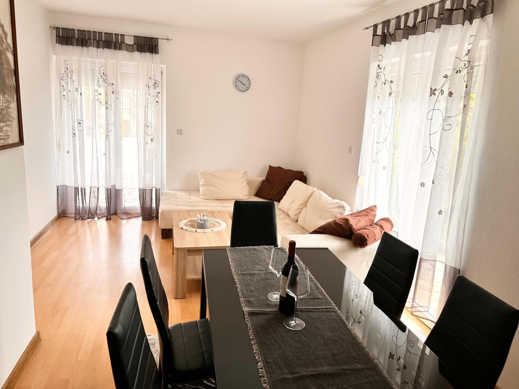 Apartmani Ana Dramalj Exterior photo